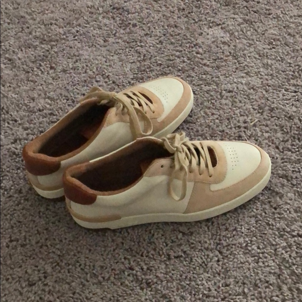 ✨Vince Rendel Sneakers✨ - Picture 4 of 5